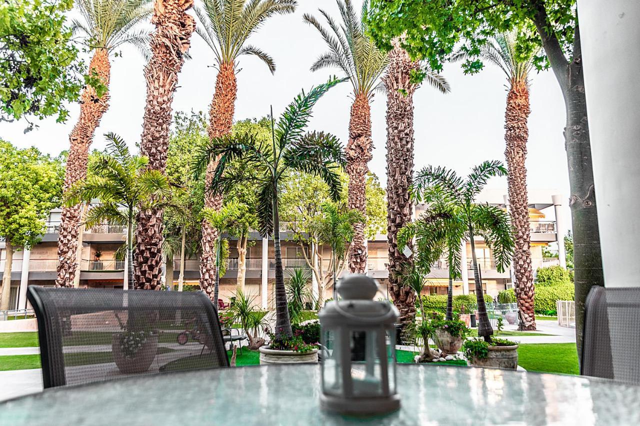 דירת גן פונה לבריכה - Pool Garden View Eilat Apartment Exterior photo