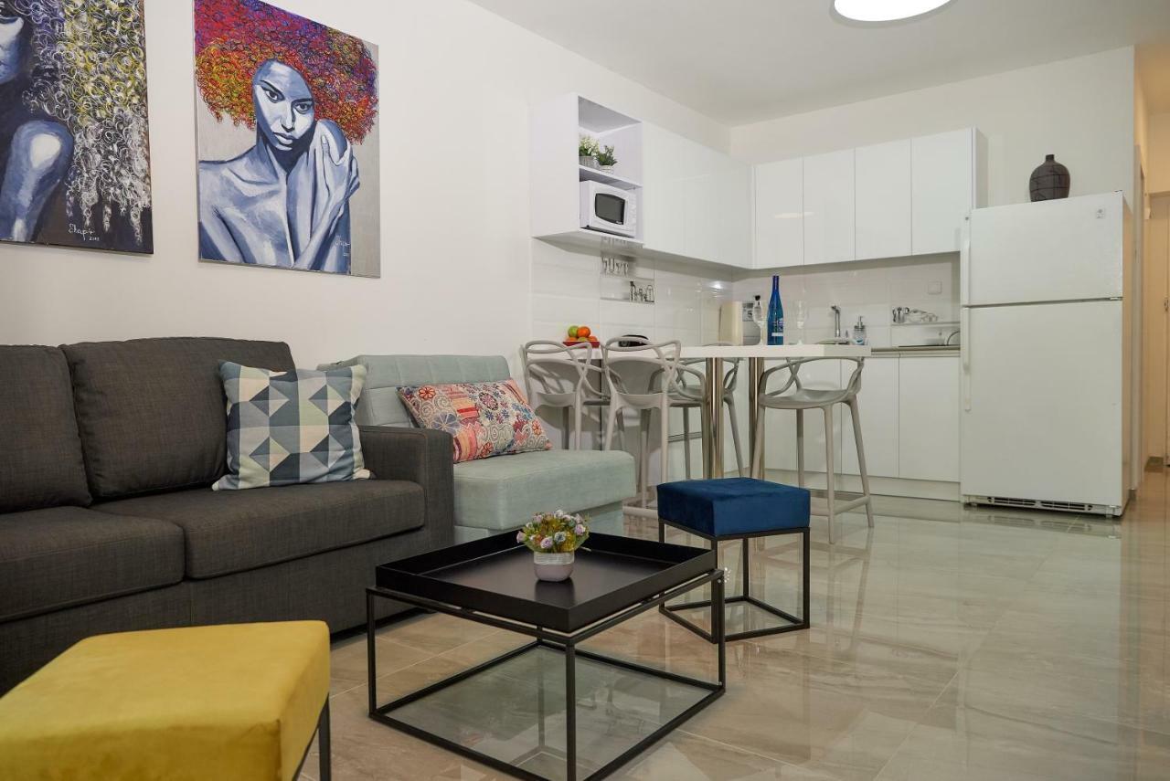 דירת גן פונה לבריכה - Pool Garden View Eilat Apartment Exterior photo