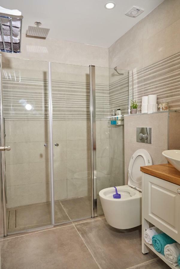 דירת גן פונה לבריכה - Pool Garden View Eilat Apartment Exterior photo